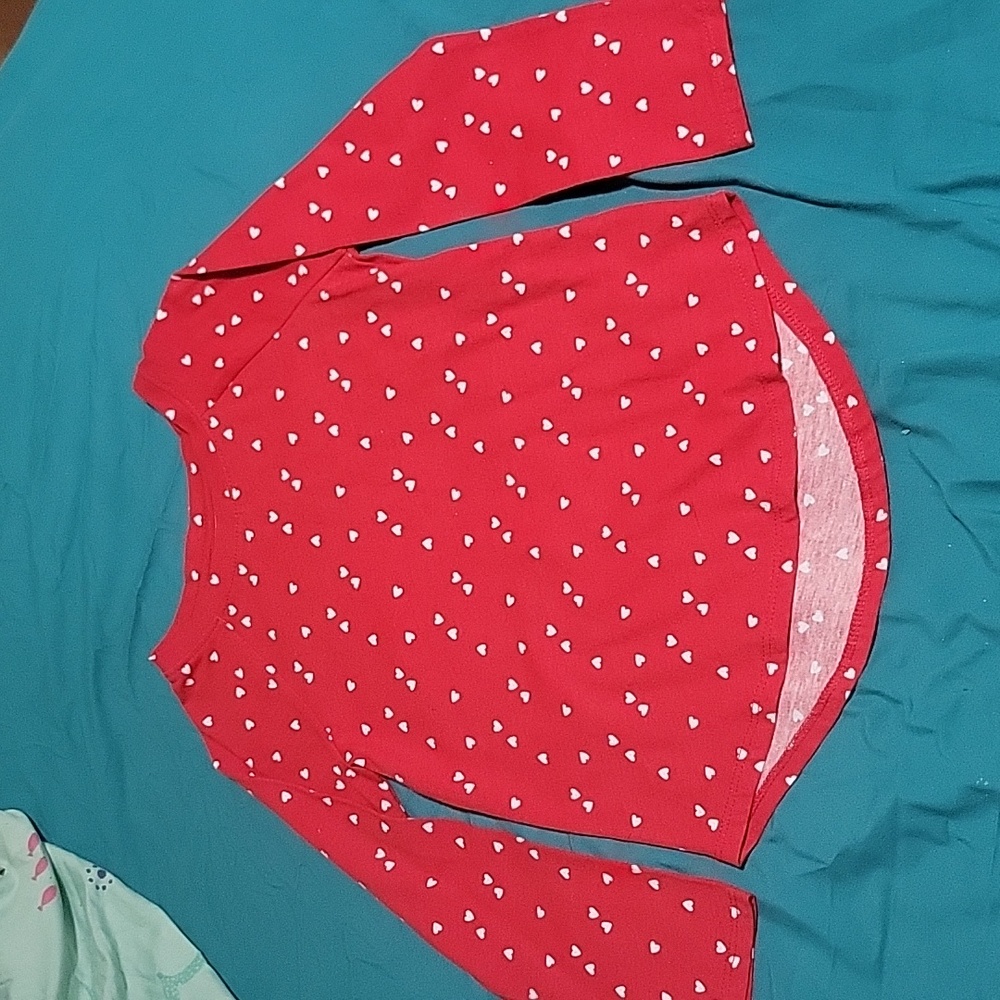 Cat & Jack- 5T Red Heart Shirt